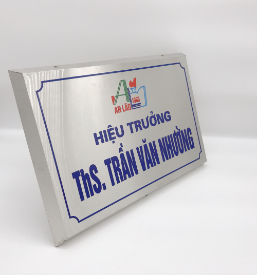 Mẫu bảng chức danh