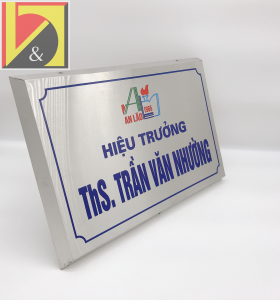Mẫu bảng chức danh